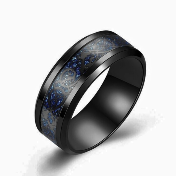 Lirrio's Closet Jewelry - Black Celtic Dragon Ring NWT-